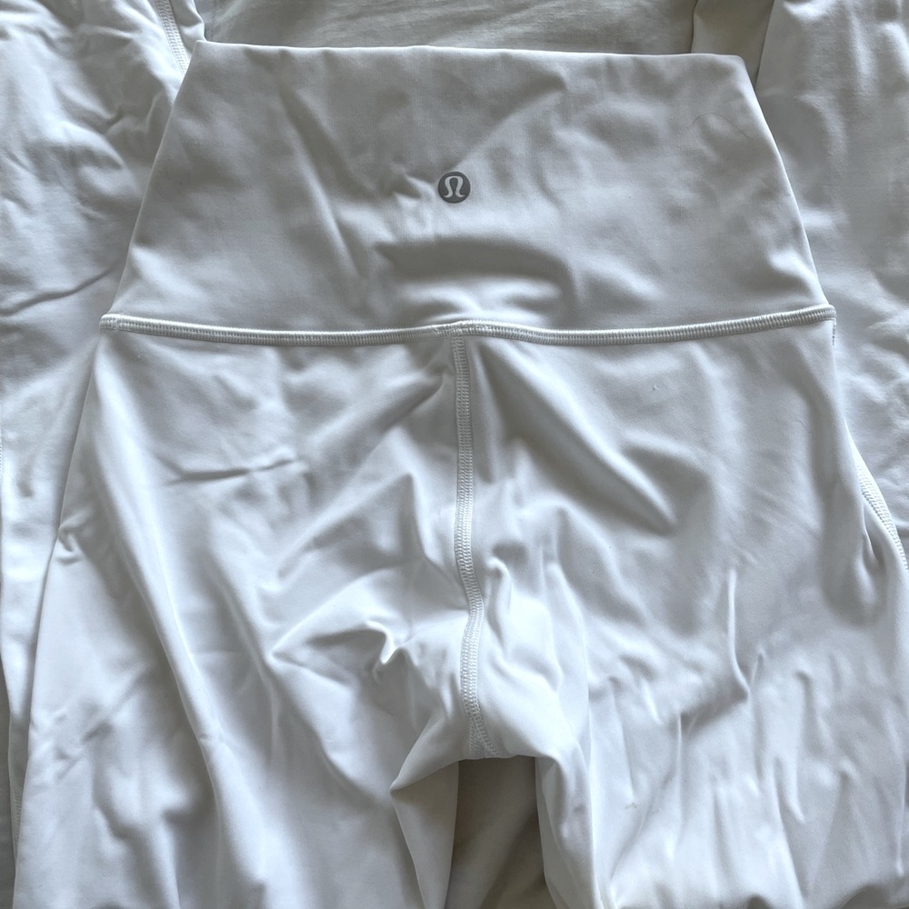 LULULEMON white wunder under leggings